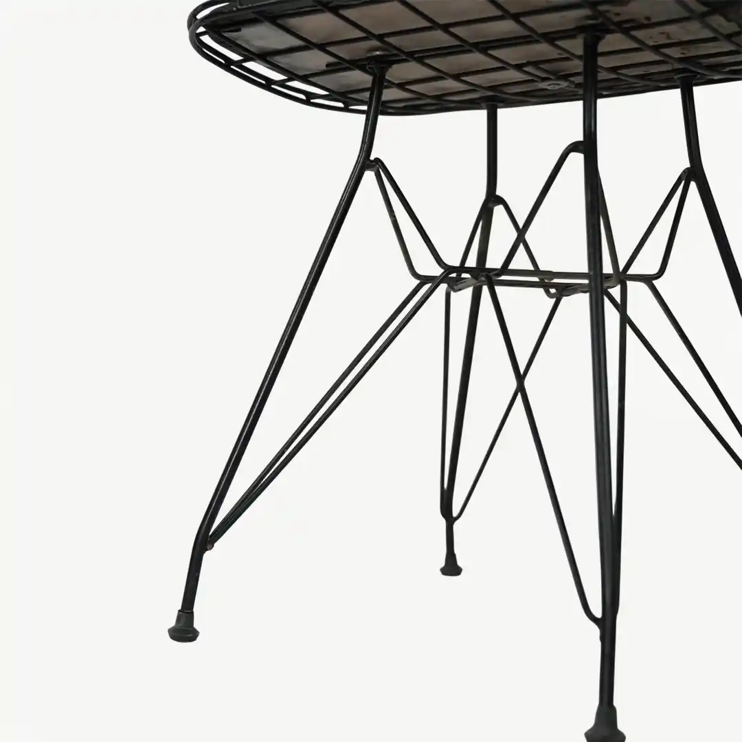 High-Quality Metal Grid Accent Chair with 80 cm Height and Faux Leather Seat - Image 8